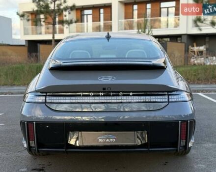 Серый Хендай IONIQ 6, объемом двигателя 0 л и пробегом 1 тыс. км за 26699 $, фото 6 на Automoto.ua