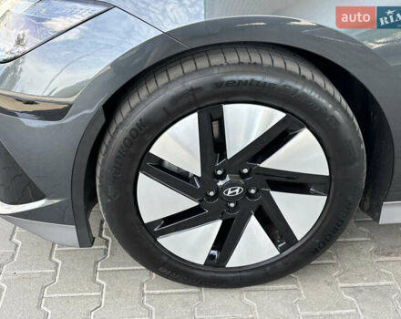Серый Хендай IONIQ 6, объемом двигателя 0 л и пробегом 9 тыс. км за 31700 $, фото 28 на Automoto.ua
