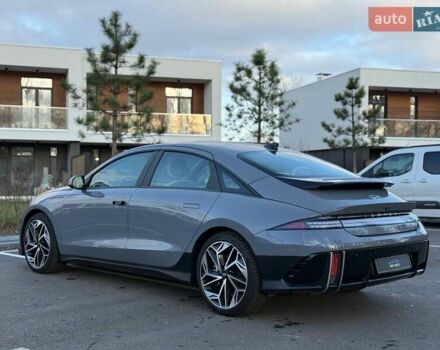 Серый Хендай IONIQ 6, объемом двигателя 0 л и пробегом 1 тыс. км за 26699 $, фото 5 на Automoto.ua