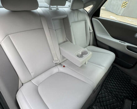 Серый Хендай IONIQ 6, объемом двигателя 0 л и пробегом 32 тыс. км за 26500 $, фото 52 на Automoto.ua