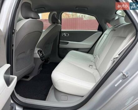 Сірий Хендай IONIQ 6, об'ємом двигуна 0 л та пробігом 18 тис. км за 13500 $, фото 14 на Automoto.ua