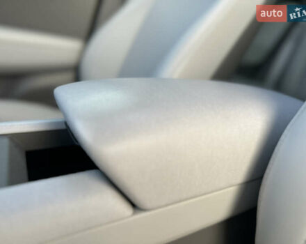 Серый Хендай IONIQ 6, объемом двигателя 0 л и пробегом 41 тыс. км за 28450 $, фото 70 на Automoto.ua