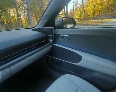 Серый Хендай IONIQ 6, объемом двигателя 0 л и пробегом 19 тыс. км за 26650 $, фото 16 на Automoto.ua