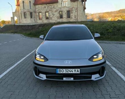Серый Хендай IONIQ 6, объемом двигателя 0 л и пробегом 19 тыс. км за 26650 $, фото 6 на Automoto.ua