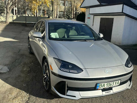Серый Хендай IONIQ 6, объемом двигателя 0 л и пробегом 9 тыс. км за 30000 $, фото 1 на Automoto.ua