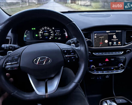 Білий Хендай Ioniq Electric, об'ємом двигуна 0 л та пробігом 116 тис. км за 13999 $, фото 15 на Automoto.ua