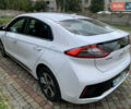 Белый Хендай Ioniq Electric, объемом двигателя 0 л и пробегом 60 тыс. км за 18000 $, фото 28 на Automoto.ua