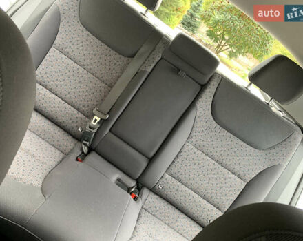 Белый Хендай Ioniq Electric, объемом двигателя 0 л и пробегом 60 тыс. км за 18000 $, фото 15 на Automoto.ua