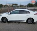 Хендай Ioniq Electric 2019 у Нововолинськ на Automoto.ua Білий Хендай Ioniq Electric, об'ємом двигуна 0 л та пробігом 103 тис. км за 15700 $, фото 6 на Automoto.ua