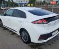 Хендай Ioniq Electric 2019 у Нововолинськ на Automoto.ua Білий Хендай Ioniq Electric, об'ємом двигуна 0 л та пробігом 103 тис. км за 15700 $, фото 5 на Automoto.ua