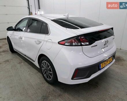 Хендай Ioniq Electric 2020 в Кропивницком (Кировограде) на Automoto.ua Белый Хендай Ioniq Electric, объемом двигателя 0 л и пробегом 48 тыс. км за 16600 $, фото 3 на Automoto.ua