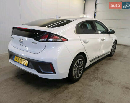 Хендай Ioniq Electric 2020 в Кропивницком (Кировограде) на Automoto.ua Белый Хендай Ioniq Electric, объемом двигателя 0 л и пробегом 48 тыс. км за 16600 $, фото 5 на Automoto.ua