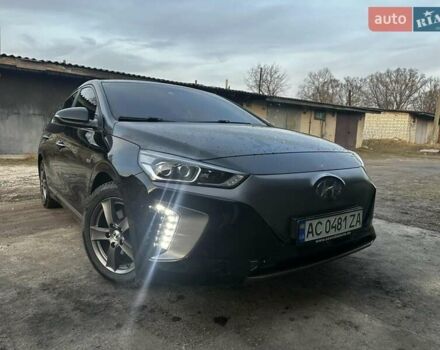 Черный Хендай Ioniq Electric, объемом двигателя 0 л и пробегом 140 тыс. км за 13500 $, фото 15 на Automoto.ua