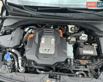 Черный Хендай Ioniq Electric, объемом двигателя 0 л и пробегом 146 тыс. км за 13850 $, фото 41 на Automoto.ua