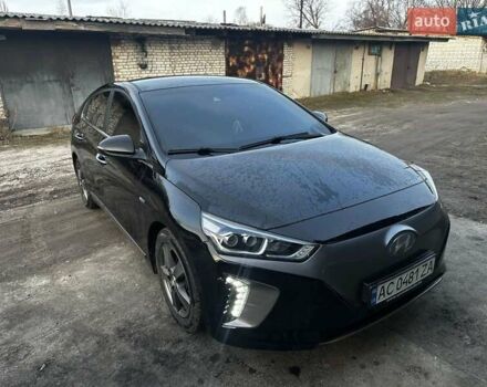 Черный Хендай Ioniq Electric, объемом двигателя 0 л и пробегом 140 тыс. км за 13500 $, фото 18 на Automoto.ua