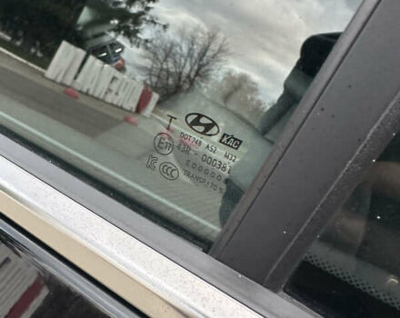 Черный Хендай Ioniq Electric, объемом двигателя 0 л и пробегом 146 тыс. км за 13850 $, фото 112 на Automoto.ua