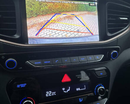 Черный Хендай Ioniq Electric, объемом двигателя 0 л и пробегом 146 тыс. км за 13850 $, фото 98 на Automoto.ua