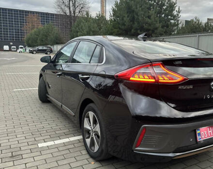 Черный Хендай Ioniq Electric, объемом двигателя 0 л и пробегом 146 тыс. км за 13850 $, фото 21 на Automoto.ua