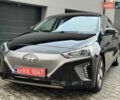 Черный Хендай Ioniq Electric, объемом двигателя 0 л и пробегом 93 тыс. км за 12500 $, фото 6 на Automoto.ua