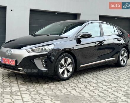 Черный Хендай Ioniq Electric, объемом двигателя 0 л и пробегом 93 тыс. км за 12500 $, фото 8 на Automoto.ua