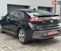 Черный Хендай Ioniq Electric, объемом двигателя 0 л и пробегом 93 тыс. км за 12500 $, фото 12 на Automoto.ua