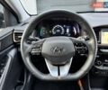 Черный Хендай Ioniq Electric, объемом двигателя 0 л и пробегом 93 тыс. км за 12500 $, фото 30 на Automoto.ua
