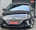 Черный Хендай Ioniq Electric, объемом двигателя 0 л и пробегом 93 тыс. км за 12500 $, фото 1 на Automoto.ua