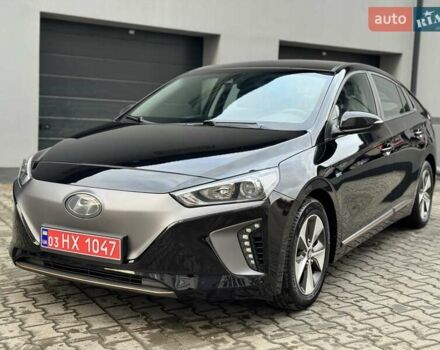 Черный Хендай Ioniq Electric, объемом двигателя 0 л и пробегом 93 тыс. км за 12500 $, фото 7 на Automoto.ua