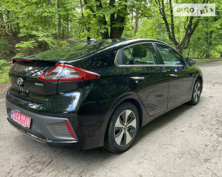 Черный Хендай Ioniq Electric, объемом двигателя 0 л и пробегом 39 тыс. км за 19300 $, фото 6 на Automoto.ua