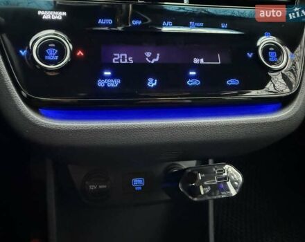 Черный Хендай Ioniq Electric, объемом двигателя 0 л и пробегом 50 тыс. км за 16999 $, фото 38 на Automoto.ua