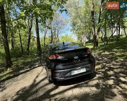 Черный Хендай Ioniq Electric, объемом двигателя 0 л и пробегом 50 тыс. км за 16999 $, фото 15 на Automoto.ua