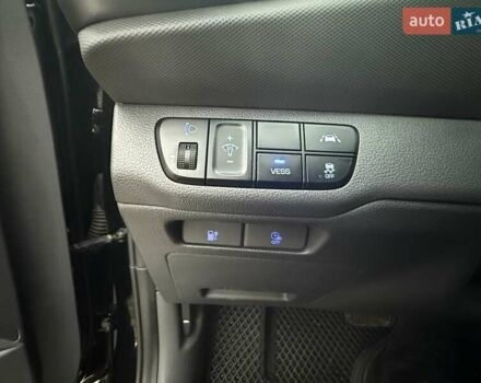 Черный Хендай Ioniq Electric, объемом двигателя 0 л и пробегом 50 тыс. км за 16999 $, фото 32 на Automoto.ua