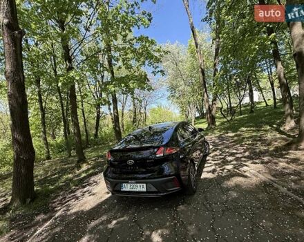 Черный Хендай Ioniq Electric, объемом двигателя 0 л и пробегом 50 тыс. км за 16999 $, фото 17 на Automoto.ua