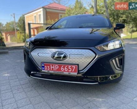 Черный Хендай Ioniq Electric, объемом двигателя 0 л и пробегом 76 тыс. км за 15700 $, фото 1 на Automoto.ua