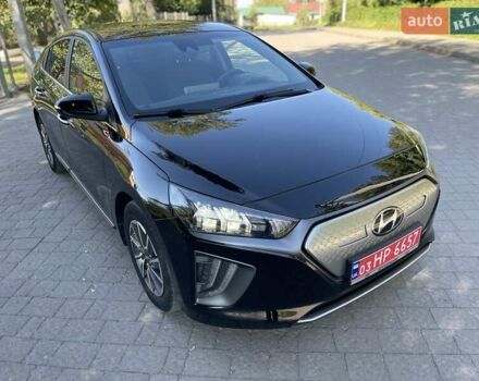 Черный Хендай Ioniq Electric, объемом двигателя 0 л и пробегом 76 тыс. км за 15700 $, фото 4 на Automoto.ua