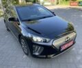 Черный Хендай Ioniq Electric, объемом двигателя 0 л и пробегом 76 тыс. км за 15700 $, фото 4 на Automoto.ua