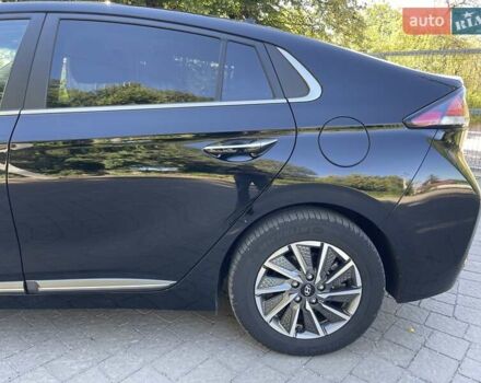 Черный Хендай Ioniq Electric, объемом двигателя 0 л и пробегом 76 тыс. км за 15700 $, фото 15 на Automoto.ua
