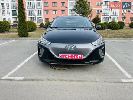Хендай Ioniq Electric 2018 у Рівному на Automoto.ua Чорний Хендай Ioniq Electric, об'ємом двигуна 0 л та пробігом 112 тис. км за 11290 $, фото 1 на Automoto.ua