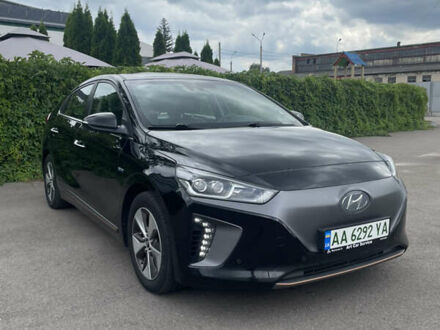 Черный Хендай Ioniq Electric, объемом двигателя 0 л и пробегом 67 тыс. км за 19900 $, фото 1 на Automoto.ua