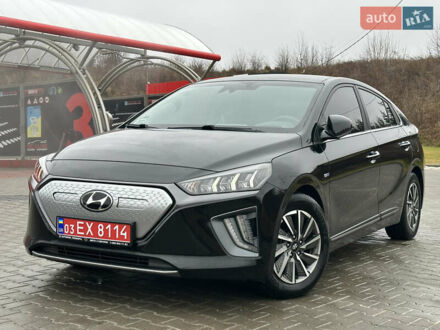 Хендай Ioniq Electric 2021 в Тернополе на Automoto.ua Черный Хендай Ioniq Electric, объемом двигателя 0 л и пробегом 49 тыс. км за 14500 $, фото 1 на Automoto.ua