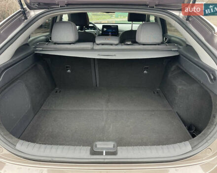 Коричневый Хендай Ioniq Electric, объемом двигателя 0 л и пробегом 119 тыс. км за 14900 $, фото 12 на Automoto.ua