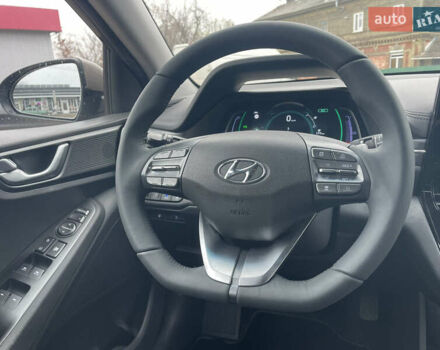 Коричневый Хендай Ioniq Electric, объемом двигателя 0 л и пробегом 119 тыс. км за 14900 $, фото 23 на Automoto.ua