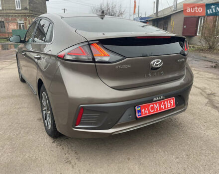 Коричневый Хендай Ioniq Electric, объемом двигателя 0 л и пробегом 119 тыс. км за 14900 $, фото 8 на Automoto.ua