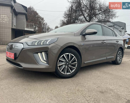 Коричневый Хендай Ioniq Electric, объемом двигателя 0 л и пробегом 119 тыс. км за 14900 $, фото 1 на Automoto.ua