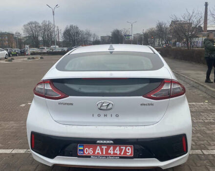 Хендай Ioniq Electric, об'ємом двигуна 0 л та пробігом 104 тис. км за 16500 $, фото 4 на Automoto.ua