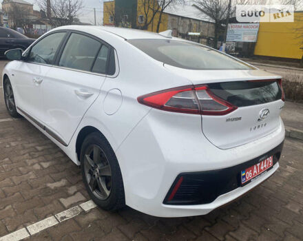 Хендай Ioniq Electric, об'ємом двигуна 0 л та пробігом 104 тис. км за 16500 $, фото 5 на Automoto.ua