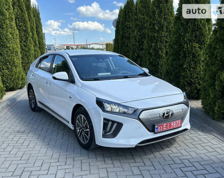 Хендай Ioniq Electric, объемом двигателя 0 л и пробегом 106 тыс. км за 15950 $, фото 2 на Automoto.ua