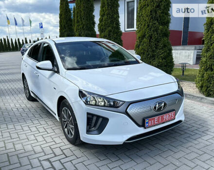 Хендай Ioniq Electric, объемом двигателя 0 л и пробегом 106 тыс. км за 15950 $, фото 6 на Automoto.ua