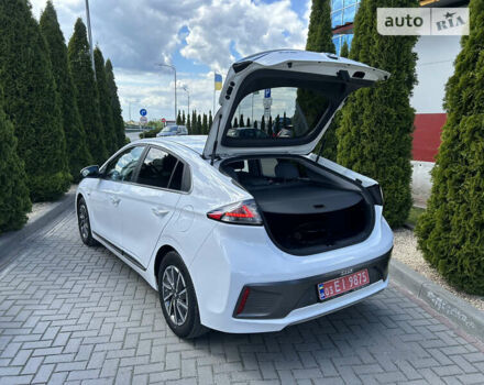 Хендай Ioniq Electric, объемом двигателя 0 л и пробегом 106 тыс. км за 15900 $, фото 34 на Automoto.ua