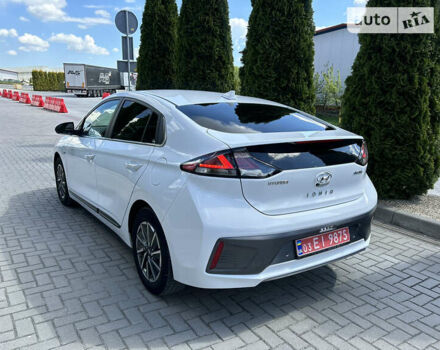 Хендай Ioniq Electric, объемом двигателя 0 л и пробегом 106 тыс. км за 15950 $, фото 11 на Automoto.ua